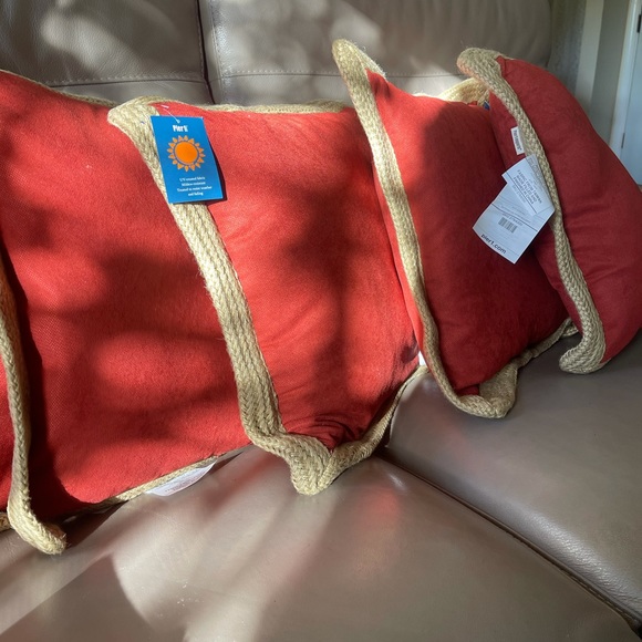 Pier 1 outdoor throw pillows - Picture 4 of 9